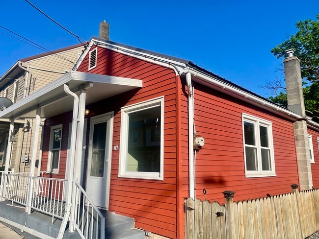 Single family home for rent - 16 W Ferdinand St House