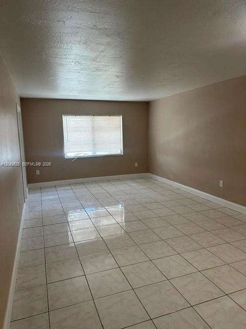 251 NE 187th St Unit 809