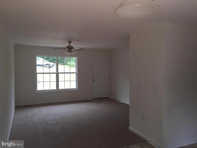 Photo - 160 Tabasco Ln