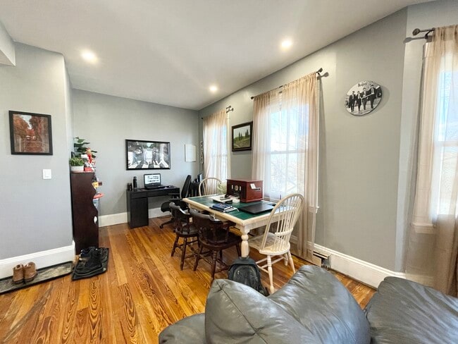 Photo - 18 Sunset St Unit #3