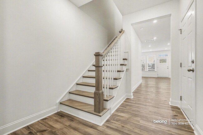 Photo - 2915 Herringbone Rd