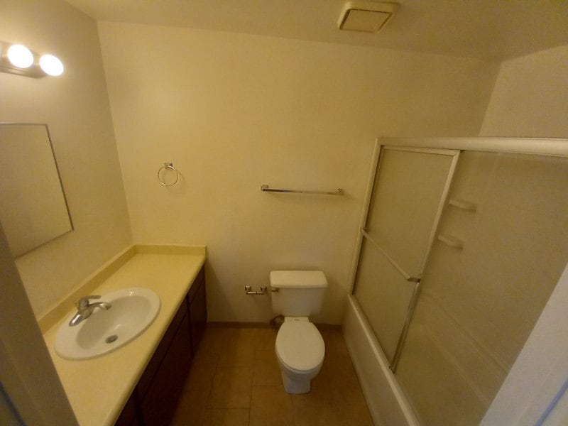 Photo - 1090 W D St Unit B