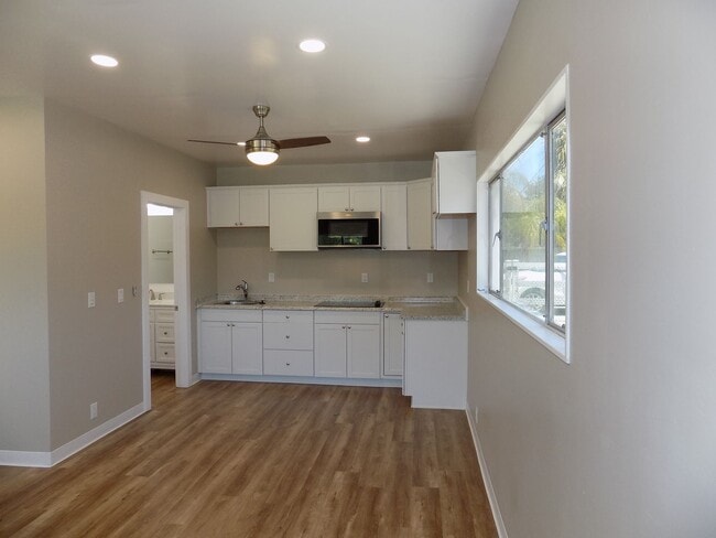 Photo - 13150 Julian Ave Unidad 13150 Julian Ave (Studio)