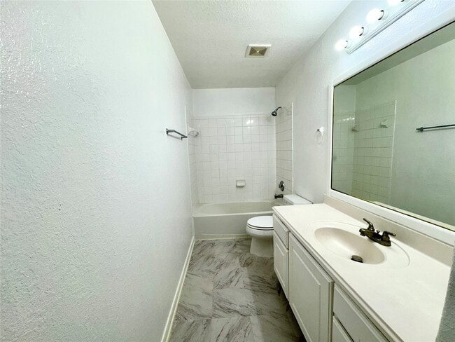 Photo - 8435 Resada Park Ln