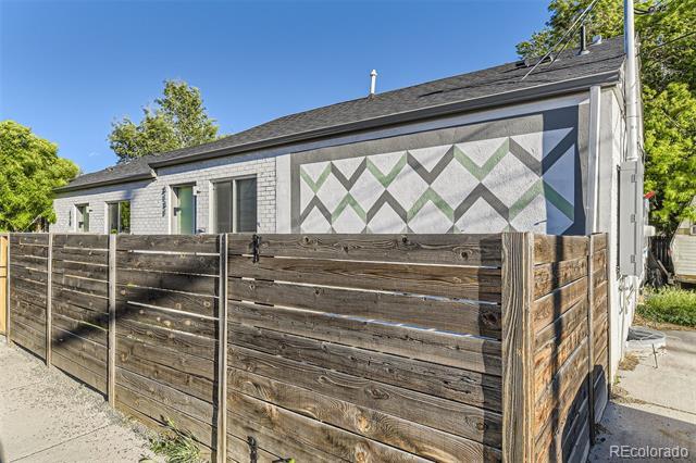 Photo - 3131 St Paul St