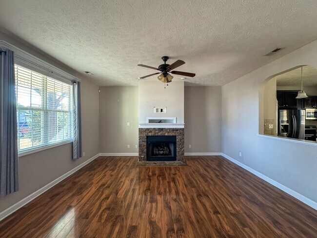 Photo - Beautiful 5 Bed 2.5 Bath Home with Main Level Primary Bedroom