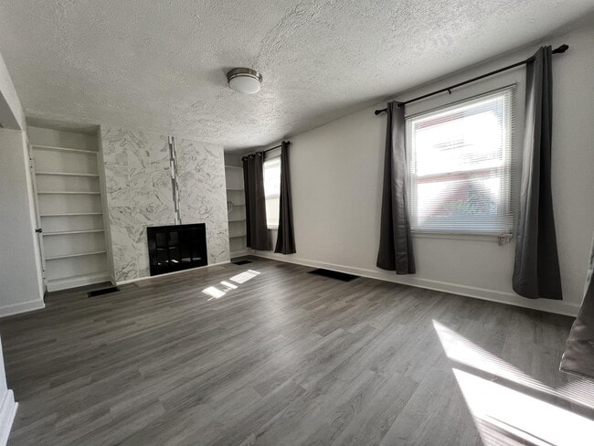 Photo - 849 Berkley Rd