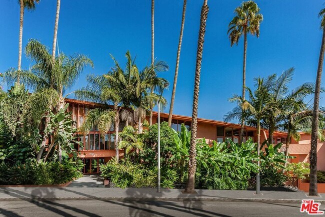 Photo - 1400 Hayworth Ave Unidad 7