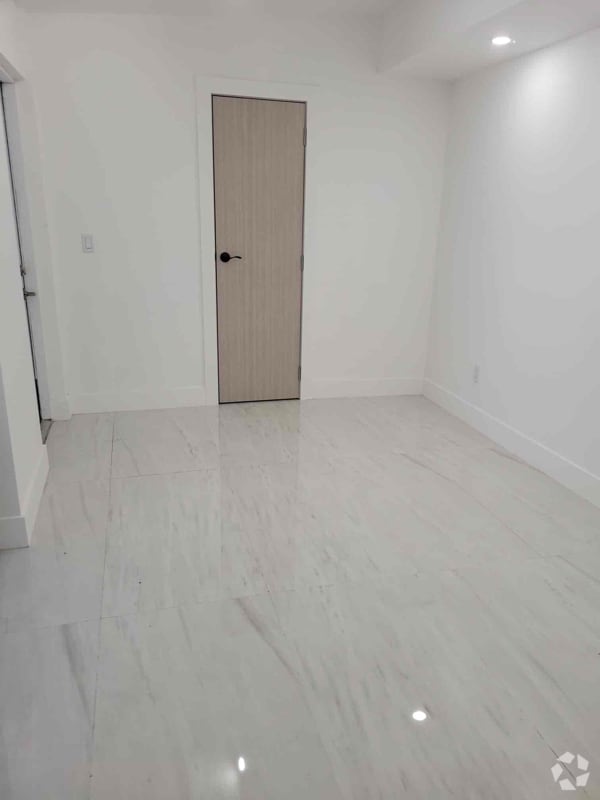 Building Photo - 2174 NE 170th St Rental