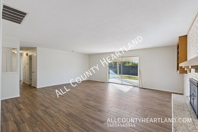 Photo - 4236 NW 48th St