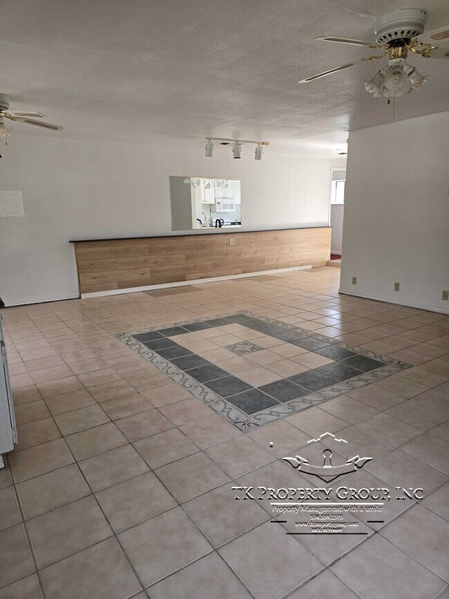 Photo - 17801 Penn Valley Dr