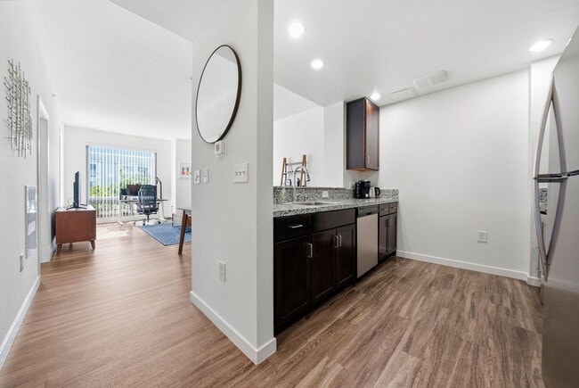 Photo - 1201 4th St Unit FL5-ID1324999P