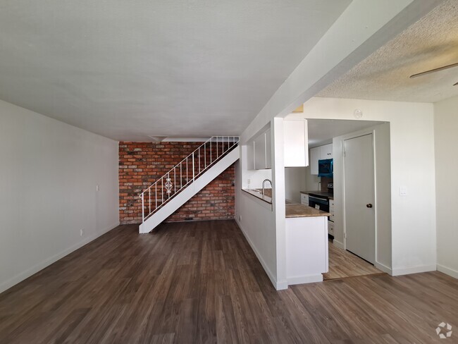Building Photo - 2635 Sextant Ave Rental