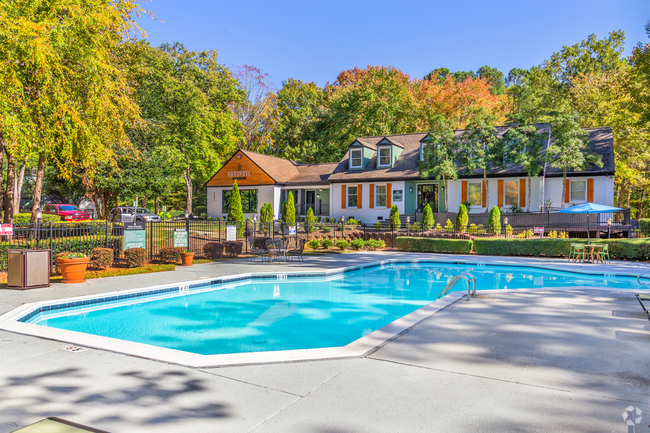 Building Photo - The Hargrove at Southpoint Rental