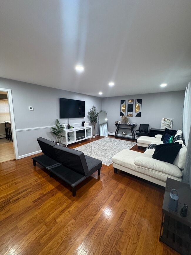 Photo - 230 Stonybrook Rd