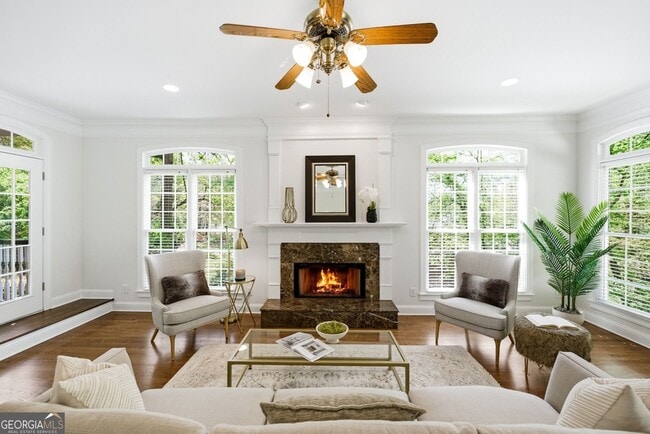 Photo - 166 Windrift Dr