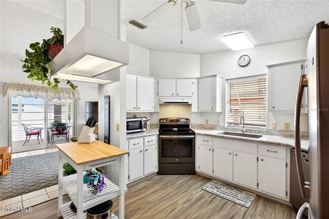 932 Chula Ct