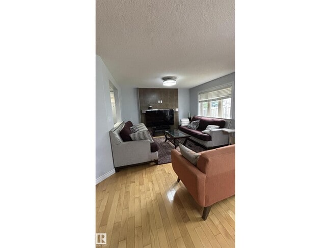 Photo - 2545 Anderson Way SW
