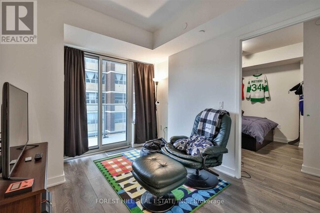 Photo - 195 Redpath Ave Unit 806