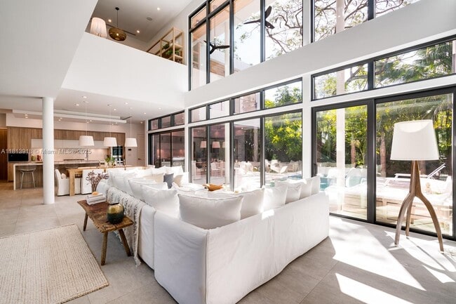 Photo - 4094 Park Ave