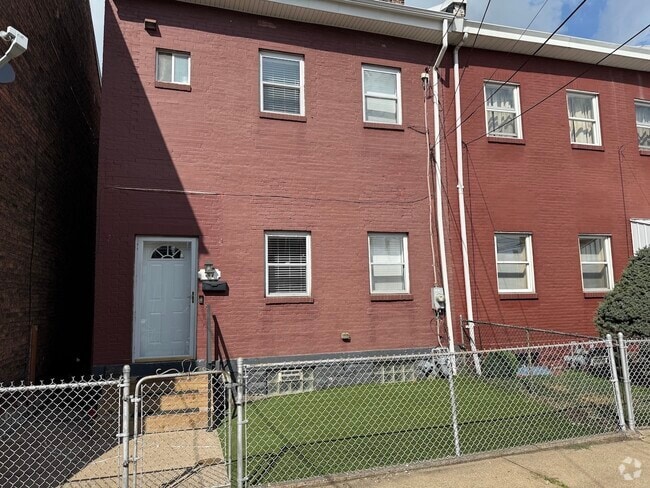 Building Photo - 117 44th St Rental