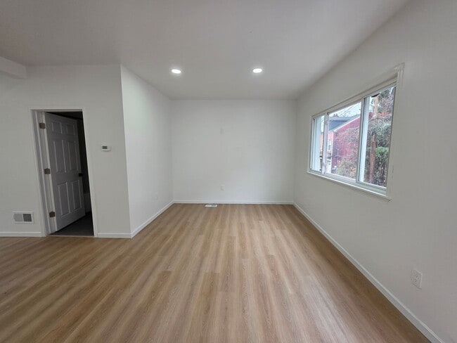 Photo - Fully Rehabbed 3 bedroom 2 bathroom house for rent!