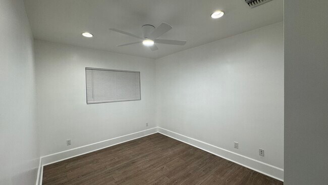 Photo - 16900 Marlin Pl