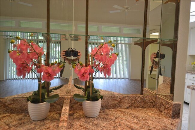 Photo - 226 Woodlake Wynde