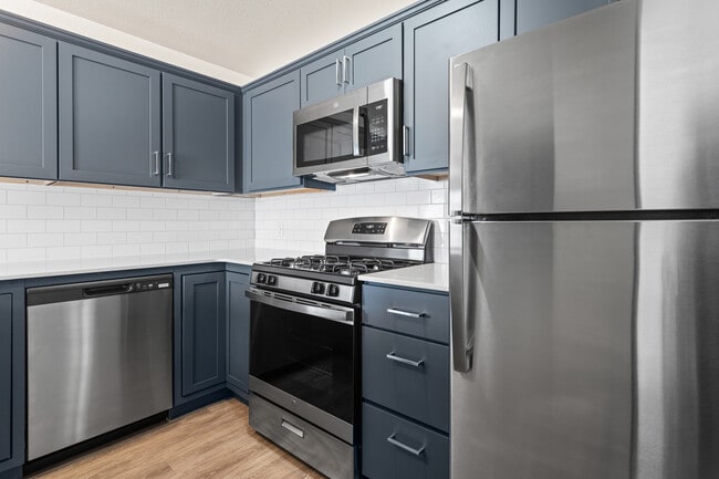 Building Photo - Meadow Springs Apartments