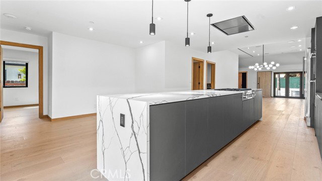 Photo - 514 W Washington Blvd