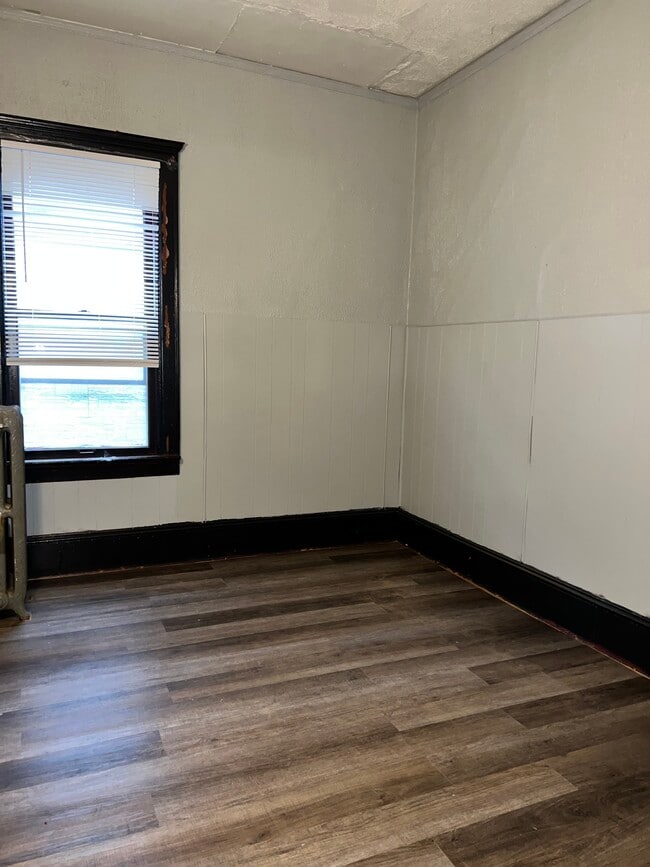 Photo - 1639 N 33rd St