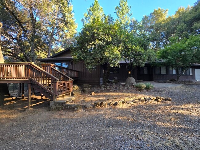 Building Photo - 6297 Silver Ridge Ln Rental