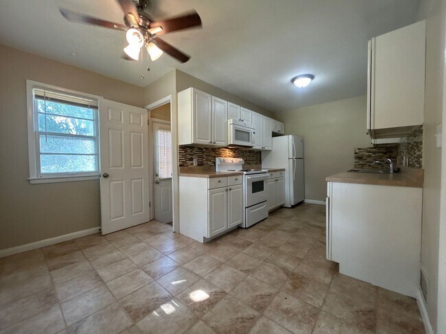 Photo - 5801 Lafayette Ave Unit 5801