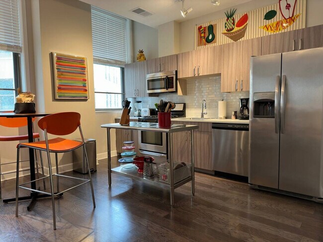 260 E Main St Unit SI ID1237043P