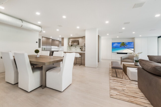 Photo - 2901 S Bayshore Dr Unidad # 5E