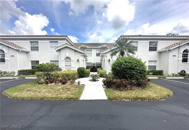 Building Photo - 6816 Satinleaf Rd S Unit 102