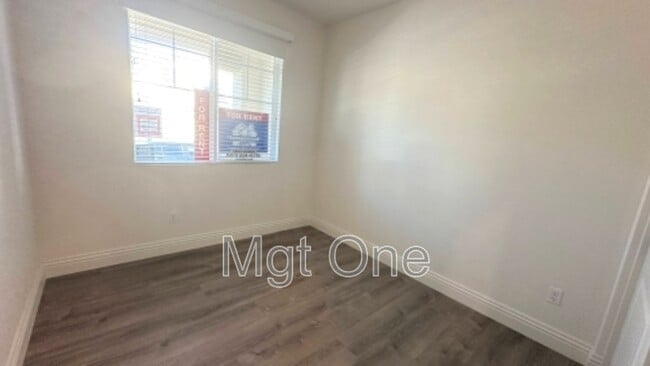 Photo - 1784 Julie Dr