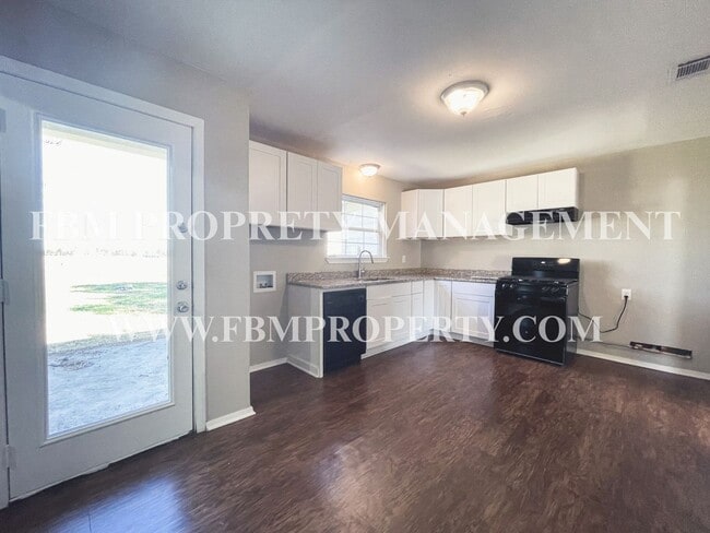 Photo - 136 Highland Dr