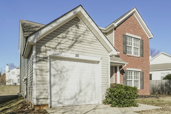 Photo - 426 Havenbrook Way NW