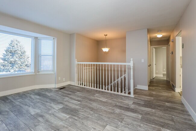 Photo - 4901 Banquet Ave