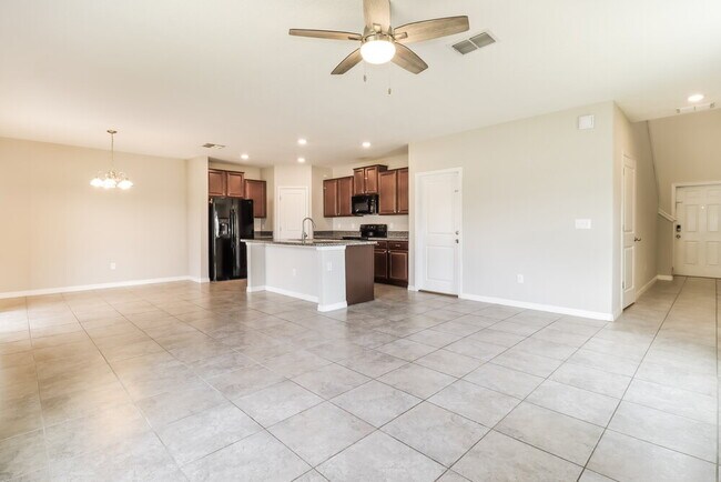 Photo - 10153 Golden Wonder Ln