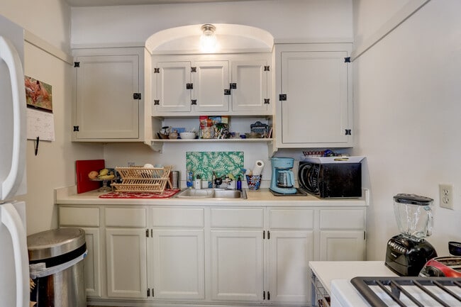 Photo - 4460 N Oakland Ave