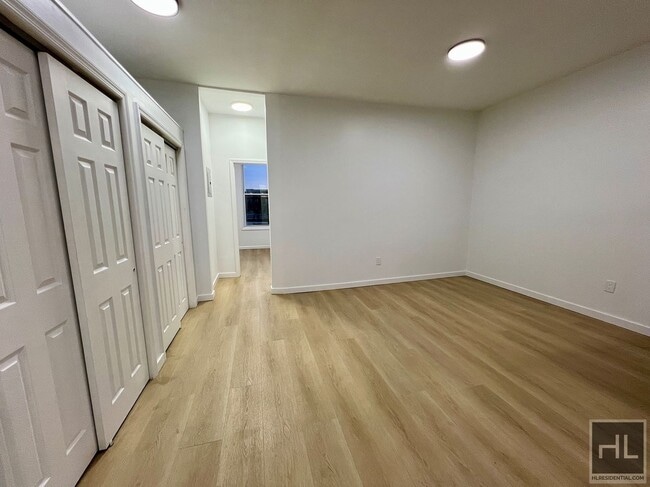 Photo - Top Floor 2BR 1BA Lofty Space w/ Laundry In Greenwood/South Slope Unit C