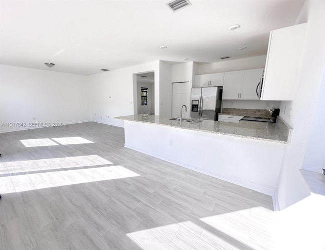 Photo - 8472 SW 29th St