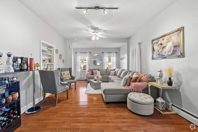 Building Photo - 7 Webster St Rental