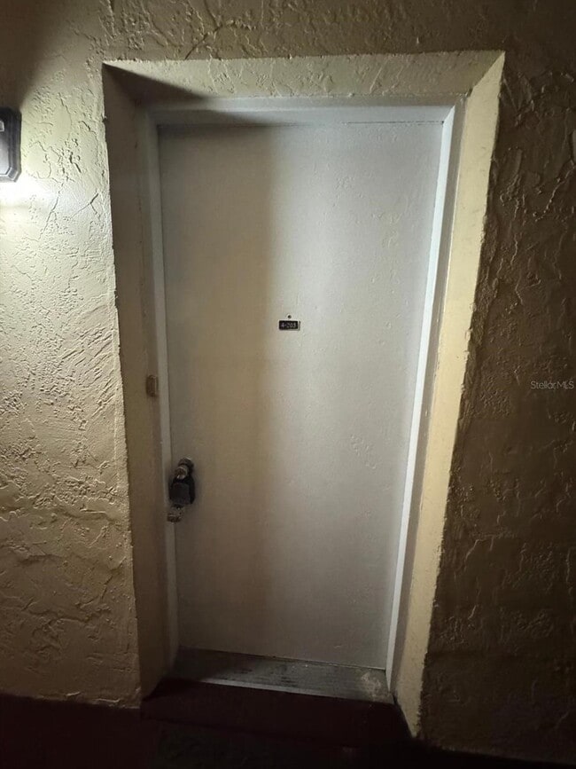 Photo - 2050 Oleander Blvd