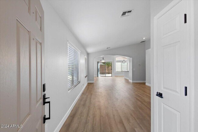 Photo - 13845 W Keim Dr