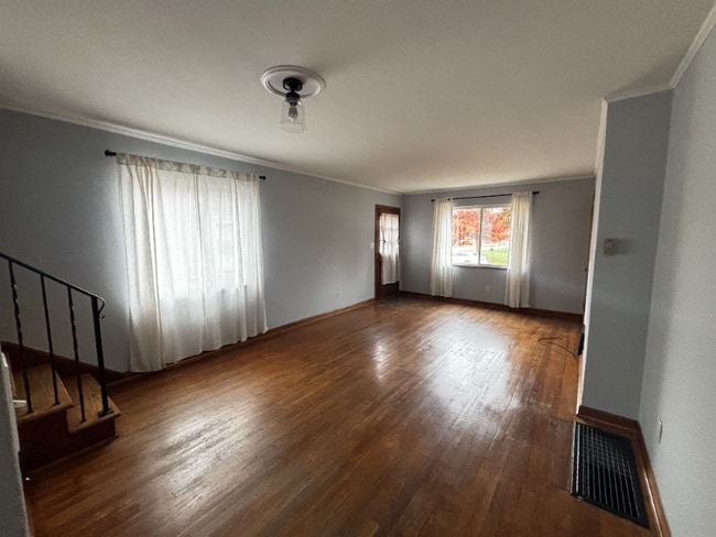 Photo - 1862 Kentwell Rd