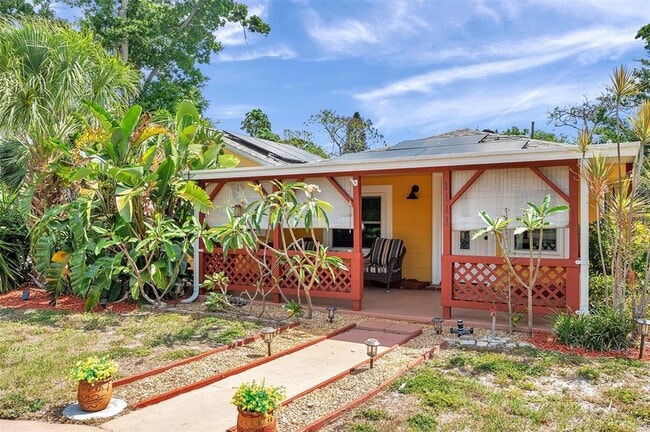 Photo - 1111 32nd St N