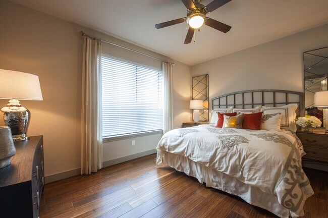Photo - 10401 Town & Country Way Unidad PRS1